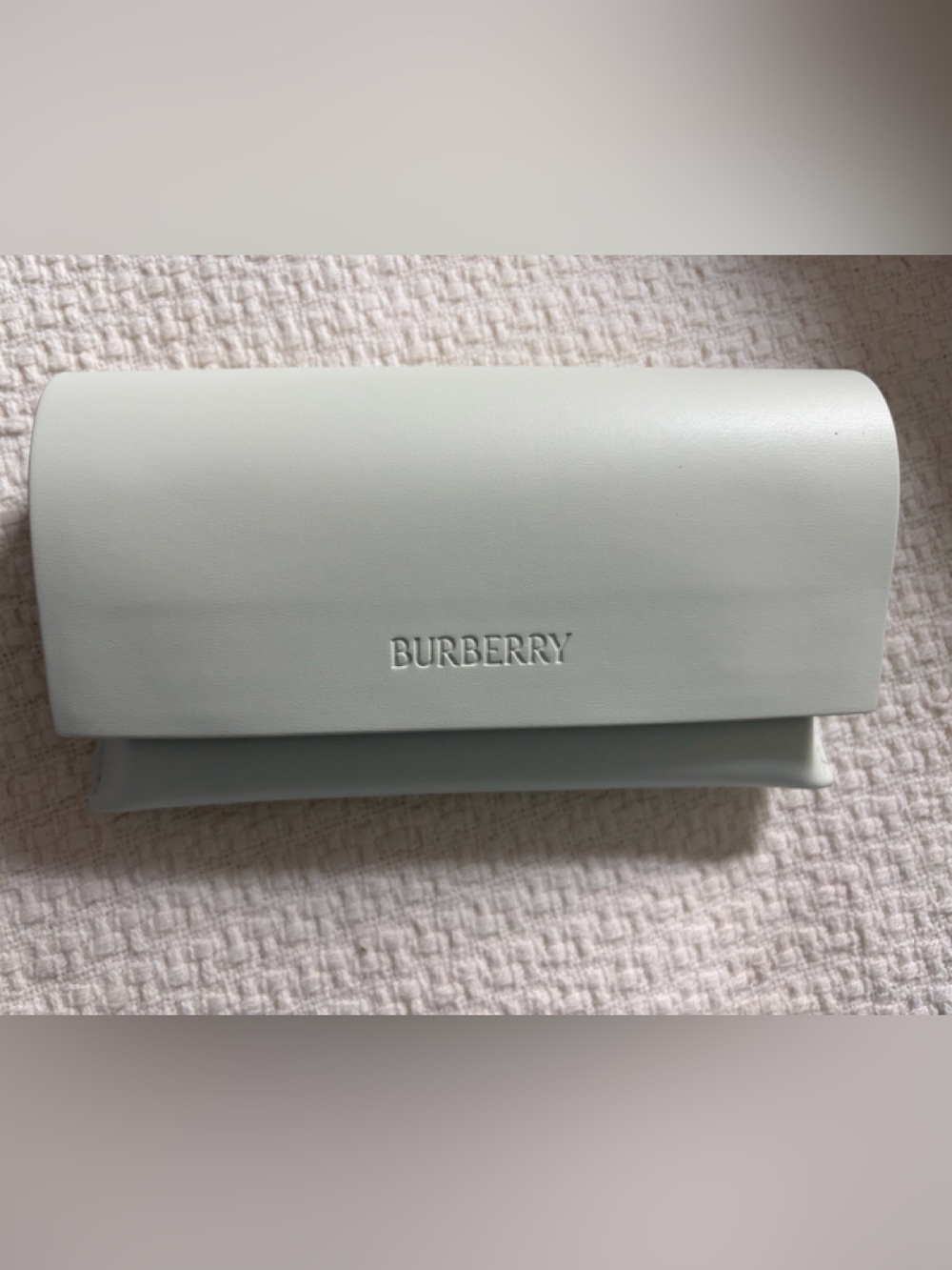 New Burberry Women's Sunglasses - Picture 2 of 4